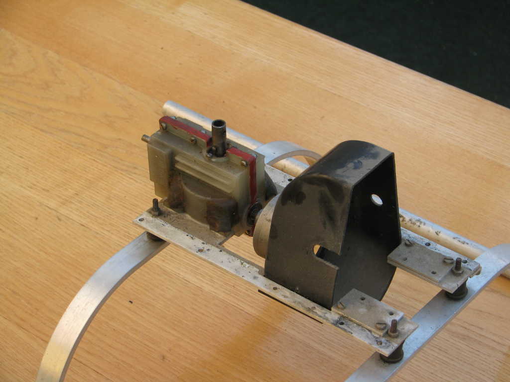 Elektrische Hegi Cobra - unrestauriertes Chassis
