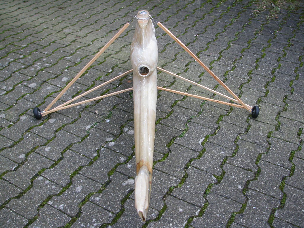 Schlüter Cobra: mit Trainigsfahrwerk (Rohbau)